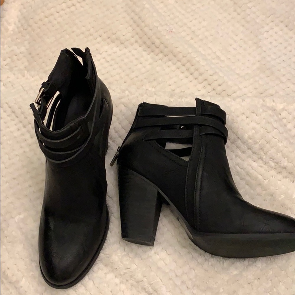 Black Boots